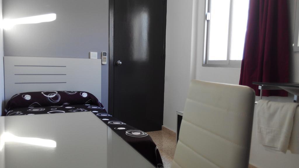 Hostal Ocaña Manilva Cameră foto
